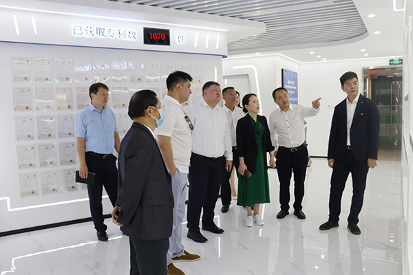 吉尔吉斯斯坦玛纳斯国际机场集团公司、吉尔吉斯邮政股份有限公司到访乐投(中国)letou·官方网页版,